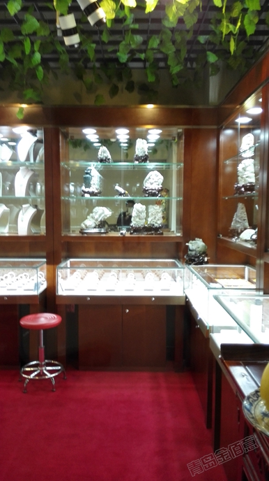 珠寶展示柜，高矮搭配